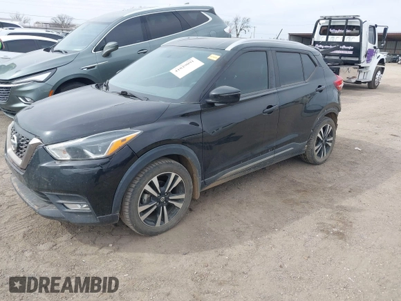 2019 Nissan Kicks SR with VIN 3N1CP5CU1KL556105, listed as a IAAI auction lot 41829091 with 120,639 mi miles. Bid and sale history available at carsss.com. Image 18.