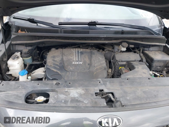 2017 Kia Sedona LX with VIN KNDMB5C14H6239766, listed as a IAAI auction lot 42049371 with 105,101 mi miles. Bid and sale history available at carsss.com. Image 10.