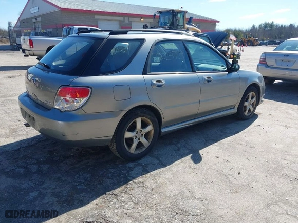 2007 Subaru Impreza Wagon i with VIN JF1GG61667H812209, listed as a IAAI auction lot 42024729 with 104,827 mi miles. Bid and sale history available at carsss.com. Image 4.