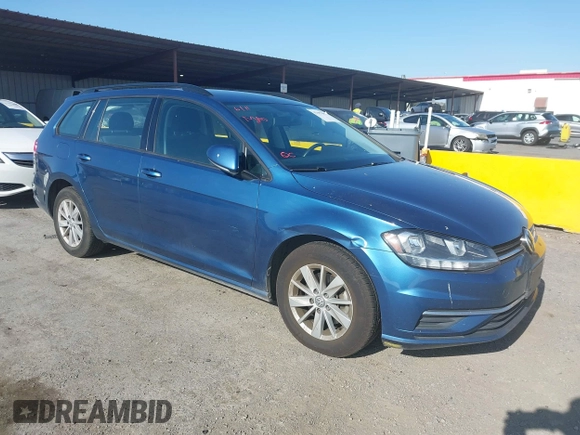 2019 Volkswagen Golf S z VIN 3VWY57AU6KM515323, wystawiony jako IAAI lot #42397800 z przebiegiem 54 612 mil mil oraz . Historia ofert i sprzedaży dostępna na DreamBid. Obrazek 1.