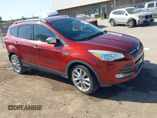 2016 Ford Escape SE z VIN 1FMCU0G79GUB36498, wystawiony jako IAAI lot #42216144 z przebiegiem 179 230 mil mil oraz . Historia ofert i sprzedaży dostępna na DreamBid. Obrazek 1.