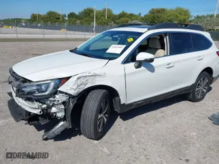 2018 Subaru Outback Limited with VIN 4S4BSANC5J3259686, listed as a IAAI auction lot 41822985 with 43,584 mi miles. Bid and sale history available at carsss.com. Image 2.