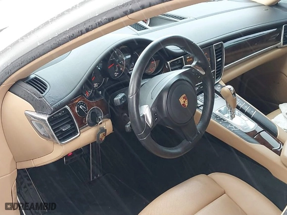 2015 Porsche Panamera 4 with VIN WP0AA2A74FL006688, listed as a IAAI auction lot 41730118 with NaN miles. Bid and sale history available at carsss.com. Image 21.