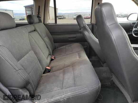 2002 Dodge Durango Sport with VIN 1B4HS38N92F174578, listed as a Copart auction lot 82825504 with 142,400 mi miles and Clean Title. Bid and sale history available at carsss.com. Image 11.