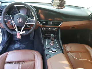 2017 Alfa Romeo Giulia with VIN ZARFAEBN8H7545935, listed as a Copart auction lot 35959713 with 42,701 mi miles. Bid and sale history available at carsss.com. Image 8.