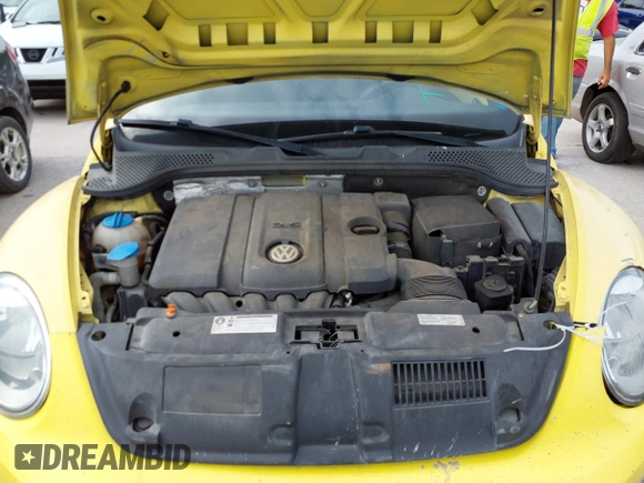 2013 Volkswagen Beetle 2.5L w/Sun/Sound/Nav with VIN 3VWJX7AT2DM680808, listed as a IAAI auction lot 42141906 with 113,399 mi miles and . Bid and sale history available at DreamBid. Image 10.
