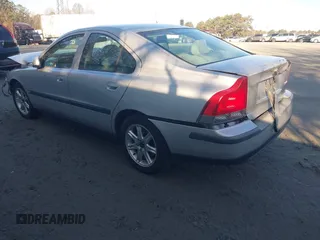 2002 Volvo S60 with VIN YV1RS61R622200464, listed as a IAAI auction lot 41105829 with 94,314 mi miles. Bid and sale history available at carsss.com. Image 3.