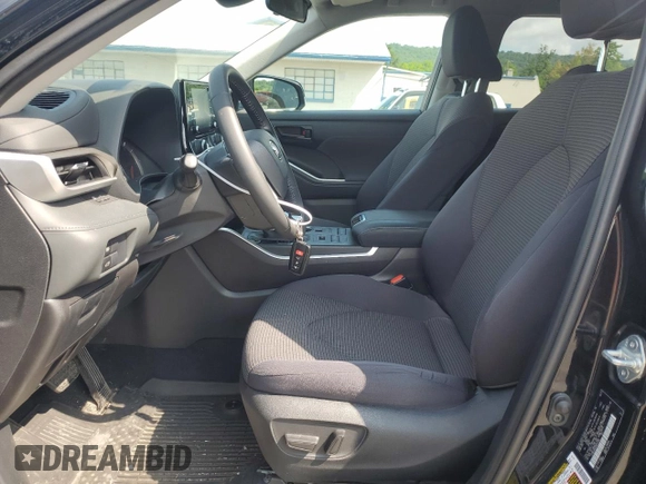 2021 Toyota Highlander L z VIN 5TDBZRBH2MS557694, wystawiony jako Copart lot #61921955 z przebiegiem 39 634 mil mil oraz Szkoda całkowita • Salvage title. Historia ofert i sprzedaży dostępna na DreamBid. Obrazek 7.