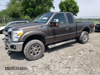 2015 Ford F-250 XLT z VIN 1FT7X2B60FEC50812, wystawiony jako Copart lot #62493675 z przebiegiem 159 058 mil mil oraz Szkoda całkowita • Salvage title. Historia ofert i sprzedaży dostępna na DreamBid. Obrazek 1.