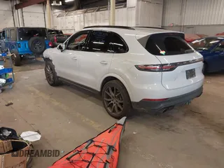 2021 Porsche Cayenne z VIN WP1AA2AY2MDA02282, wystawiony jako IAAI lot #41960123 z przebiegiem 31 608 mil mil oraz . Historia ofert i sprzedaży dostępna na DreamBid. Obrazek 3.