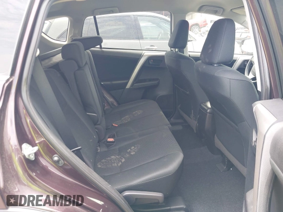 2018 Toyota RAV4 LE с VIN 2T3BFREV9JW850710, выставлен на аукционе IAAI как лот 42261615 с пробегом 69 869 миль миль и . История ставок и продаж доступна на DreamBid. Изображение 8.