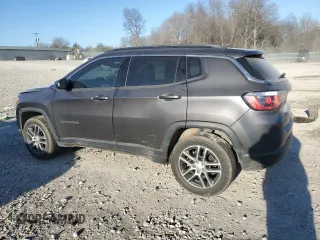 2020 Jeep Compass Altitude z VIN 3C4NJDBB6LT125469, wystawiony jako Copart lot #88016245 z przebiegiem 52 347 mil mil oraz Szkoda całkowita • Salvage title. Historia ofert i sprzedaży dostępna na DreamBid. Obrazek 2.