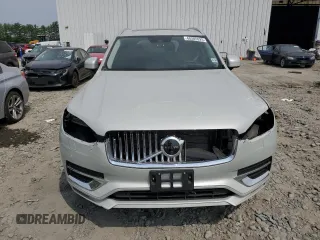 2020 Volvo XC90 Inscription with VIN YV4A221L2L1556129, listed as a Copart auction lot 60505925 with 84,871 mi miles and Salvage title. Bid and sale history available at DreamBid. Image 5.