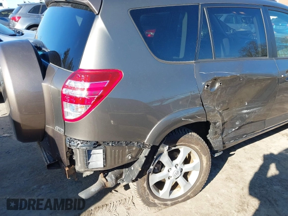 2011 Toyota RAV4 Ltd with VIN 2T3DK4DV0BW060285, listed as a IAAI auction lot 41677068 with 61,636 mi miles. Bid and sale history available at carsss.com. Image 6.