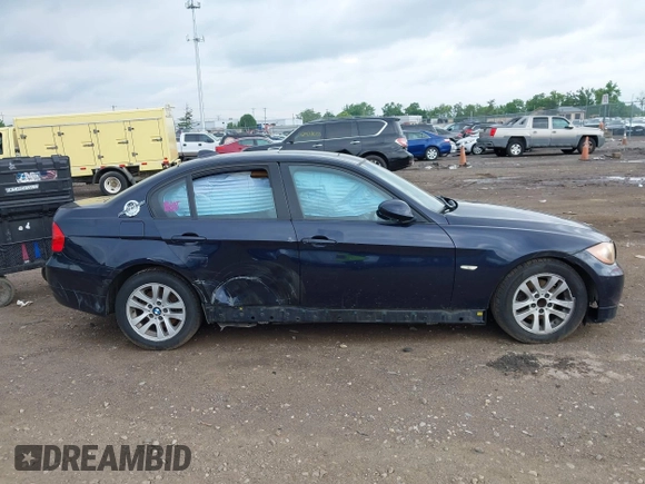 2006 BMW 3 Series 325i z VIN WBAVB17586NK38856, wystawiony jako IAAI lot #42457750 z przebiegiem 191 068 mil mil oraz . Historia ofert i sprzedaży dostępna na DreamBid. Obrazek 13.