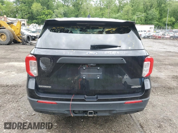 2021 Ford Police Interceptor Utility z VIN 1FM5K8AB3MGC44099, wystawiony jako Copart lot #56472655 z przebiegiem 79 701 mil mil oraz Tytuł czysty. Historia ofert i sprzedaży dostępna na DreamBid. Obrazek 6.