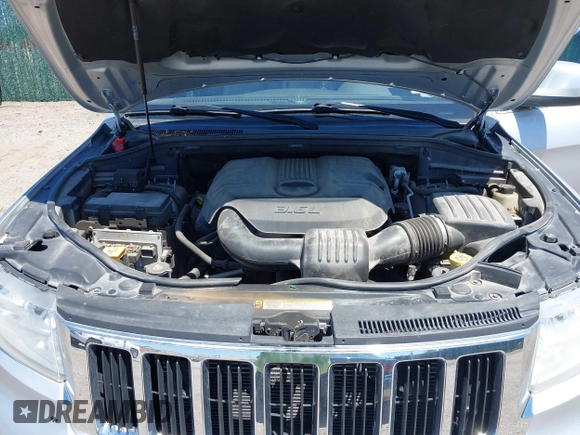 2011 Jeep Grand Cherokee Laredo with VIN 1J4RR4GG2BC737400, listed as a IAAI auction lot 42259167 with 153,211 mi miles and . Bid and sale history available at DreamBid. Image 10.