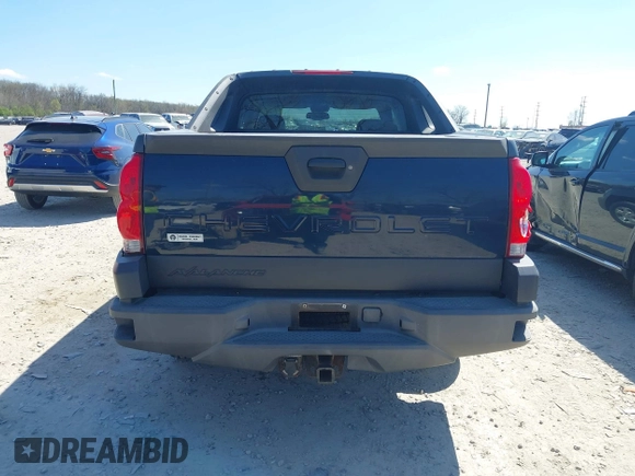 2004 Chevrolet Avalanche Z71 with VIN 3GNEK12T84G225711, listed as a IAAI auction lot 42051081 with 204,049 mi miles. Bid and sale history available at carsss.com. Image 16.