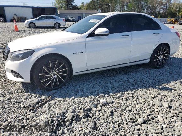 2015 Mercedes-Benz C-Class C 300 Luxury with VIN 55SWF4KB1FU026971, listed as a Copart auction lot 52259455 with 132,212 mi miles and Salvage Title. Bid and sale history available at carsss.com. Image 1.