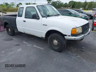 2003 Ford Ranger XL with VIN 1FTYR14V33TA31301, listed as a IAAI auction lot 42186549 with 180,344 mi miles. Bid and sale history available at carsss.com. Image 1.