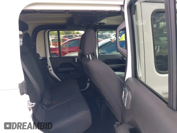 2020 Jeep Gladiator Overland z VIN 1C6HJTFGXLL180622, wystawiony jako IAAI lot #42565601 z przebiegiem 63 738 mil mil oraz . Historia ofert i sprzedaży dostępna na DreamBid. Obrazek 8.