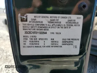 2001 Chevrolet Silverado 1500 LS with VIN 2GCEC19T011322644, listed as a Copart auction lot 52231035 with 234,521 mi miles and Salvage Title. Bid and sale history available at DreamBid. Image 12.