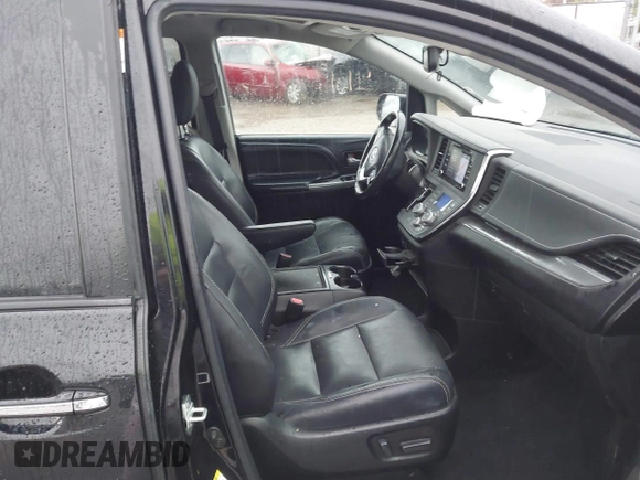 2018 Toyota Sienna SE with VIN 5TDXZ3DC5JS937838, listed as a IAAI auction lot 41964525 with 63,177 mi miles and . Bid and sale history available at DreamBid. Image 5.