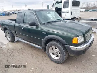 2001 Ford Ranger XL Fleet with VIN 1FTZR15EX1PB75470, listed as a IAAI auction lot 41833450 with 140,579 mi miles. Bid and sale history available at carsss.com. Image 1.