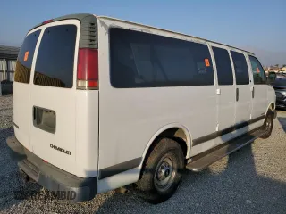 2002 Chevrolet Express with VIN 1GAHG39R321113335, listed as a Copart auction lot 76201084 with 190,718 mi miles and Clean Title. Bid and sale history available at carsss.com. Image 3.
