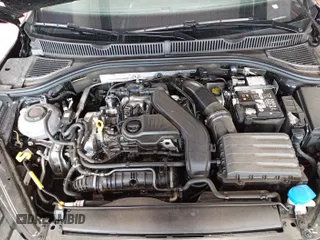 2024 Volkswagen Jetta S z VIN 3VW5M7BU1RM076143, wystawiony jako IAAI lot #42786512 z przebiegiem 30 201 mil mil oraz . Historia ofert i sprzedaży dostępna na DreamBid. Obrazek 14.