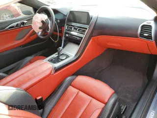 2019 BMW 8 Series M850i xDrive z VIN WBABC4C55KBU95900, wystawiony jako Copart lot #89306305 z przebiegiem Nie podano mil oraz Tytuł czysty. Historia ofert i sprzedaży dostępna na DreamBid. Obrazek 8.
