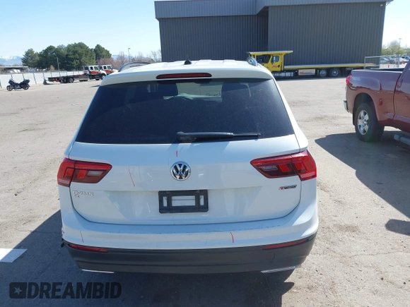 2019 Volkswagen Tiguan SE with VIN 3VV2B7AX8KM193166, listed as a IAAI auction lot 41957720 with 61,981 mi miles and . Bid and sale history available at DreamBid. Image 16.