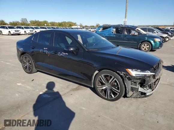 2021 Volvo S60 R-Design with VIN 7JR102FM4MG095686, listed as a Copart auction lot 81770924 with 72,832 mi miles and Salvage Title. Bid and sale history available at carsss.com. Image 4.