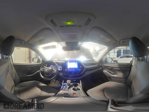 2024 Toyota Highlander LE with VIN 5TDKDRAH4RS529743, listed as a Copart auction lot 53196865 with 31,678 mi miles and Salvage title. Bid and sale history available at DreamBid. Image 15.