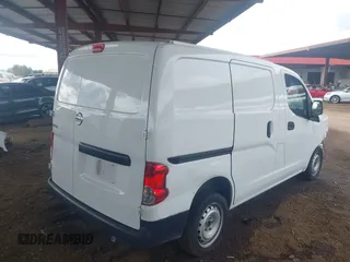 2017 Nissan NV200 S z VIN 3N6CM0KN3HK708335, wystawiony jako IAAI lot #41713394 z przebiegiem 139 215 mil mil oraz . Historia ofert i sprzedaży dostępna na DreamBid. Obrazek 4.