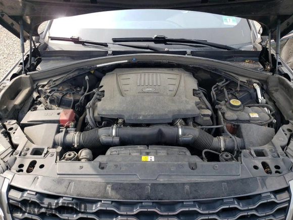 2018 Land Rover Range Rover Velar R-Dynamic SE z VIN SALYL2RV4JA718725, wystawiony jako Copart lot #59784795 z przebiegiem 81 909 mil mil oraz Szkoda całkowita • Salvage title. Historia ofert i sprzedaży dostępna na DreamBid. Obrazek 12.