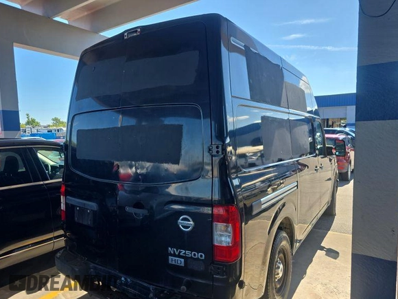 2016 Nissan NV S z VIN 1N6AF0LY6GN805550, wystawiony jako IAAI lot #42566169 z przebiegiem 238 389 mil mil oraz . Historia ofert i sprzedaży dostępna na DreamBid. Obrazek 2.