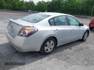 2008 Nissan Altima SL with VIN 1N4AL21E78N542895, listed as a IAAI auction lot 42122727 with Not Provided miles and . Bid and sale history available at DreamBid. Image 4.