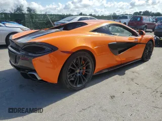 2017 McLaren 570S z VIN SBM13DAA7HW001866, wystawiony jako Copart lot #59182654 z przebiegiem 32 951 mil mil oraz Szkody całkowita. Historia ofert i sprzedaży dostępna na DreamBid. Obrazek 3.