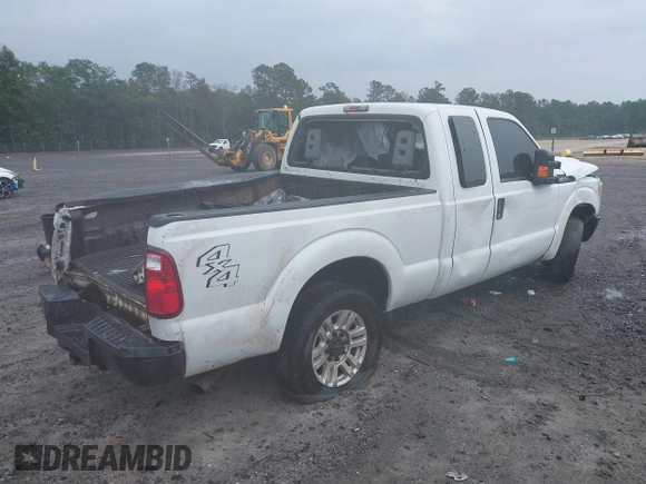 2015 Ford F-250 XLT with VIN 1FT7X2B64FEB25893, listed as a IAAI auction lot 42430677 with 290,675 mi miles and . Bid and sale history available at DreamBid. Image 4.