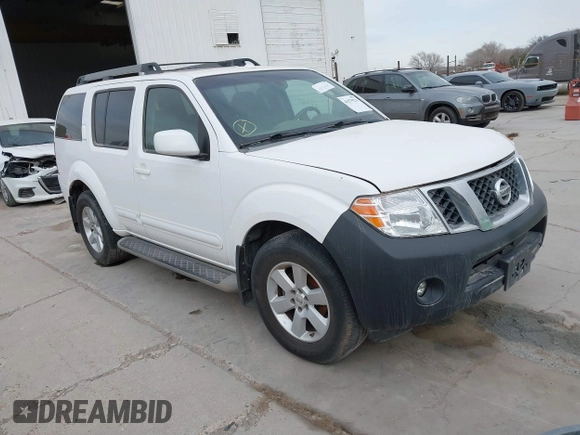 2008 Nissan Pathfinder S with VIN 5N1AR18U58C650987, listed as a IAAI auction lot 41579276 with 197,063 mi miles. Bid and sale history available at carsss.com. Image 1.