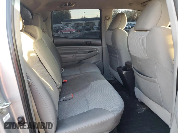 2014 Toyota Tacoma PreRunner with VIN 3TMKU4HNXEM041311, listed as a Copart auction lot 84065684 with 212,473 mi miles and Salvage title. Bid and sale history available at DreamBid. Image 10.