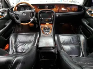 2004 Jaguar XJ VDP with VIN SAJWA74C54SG16196, listed as a Copart auction lot 45329975 with 109,265 mi miles and Salvage Title. Bid and sale history available at carsss.com. Image 8.