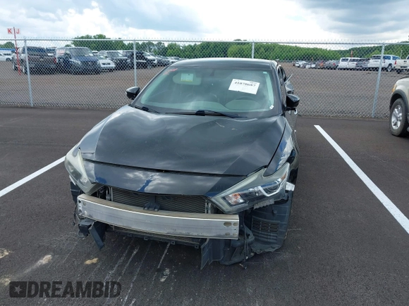 2017 Nissan Maxima SR with VIN 1N4AA6AP9HC391679, listed as a IAAI auction lot 41070687 with 141,355 mi miles and . Bid and sale history available at DreamBid. Image 12.