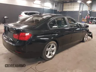 2014 BMW 3 Series 328i xDrive с VIN WBA3B5G59ENS06561, выставлен на аукционе IAAI как лот 42370078 с пробегом 101 877 миль миль и . История ставок и продаж доступна на DreamBid. Изображение 4.