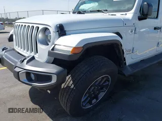 2022 Jeep Gladiator High Altitude with VIN 1C6HJTFG1NL167518, listed as a IAAI auction lot 41838411 with 20,885 mi miles and . Bid and sale history available at DreamBid. Image 17.