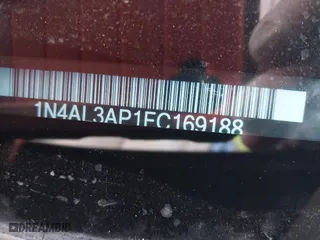 2015 Nissan Altima 2.5 SV with VIN 1N4AL3AP1FC169188, listed as a IAAI auction lot 41274644 with 82,222 mi miles. Bid and sale history available at carsss.com. Image 9.