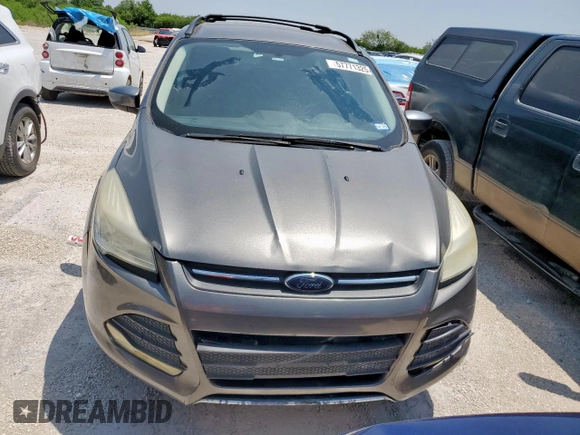 2013 Ford Escape SE with VIN 1FMCU0GX6DUC34335, listed as a Copart auction lot 57771325 with 153,004 mi miles and Clean title. Bid and sale history available at DreamBid. Image 5.