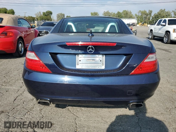 2013 Mercedes-Benz SLK 250 с VIN WDDPK4HA8DF061036, выставлен на аукционе Copart как лот 55662795 с пробегом 110 212 миль миль и Списание • Salvage title. История ставок и продаж доступна на DreamBid. Изображение 6.
