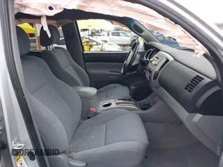 2008 Toyota Tacoma PreRunner with VIN 5TEJU62N88Z517191, listed as a IAAI auction lot 41515565 with 106,699 mi miles. Bid and sale history available at carsss.com. Image 5.